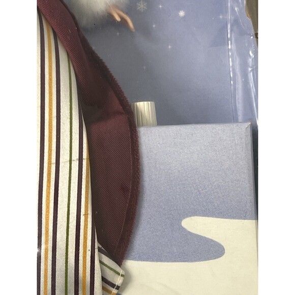 Barbie Victorian Ice Skater Barbie Special Edition 2000 Mattel #27431 - Picture 7 of 11